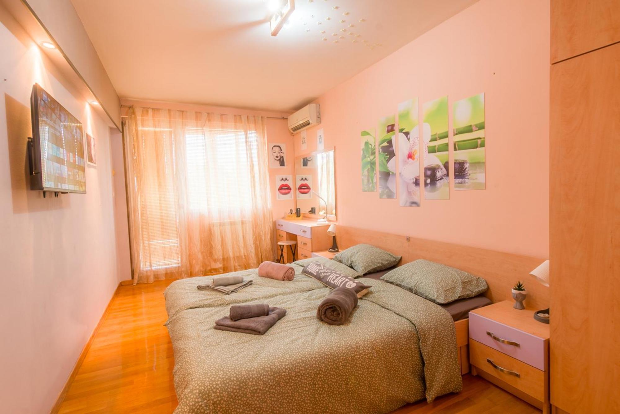 Top Center Spacious Apartment With Ac And Free Underground Parking Sofia Buitenkant foto