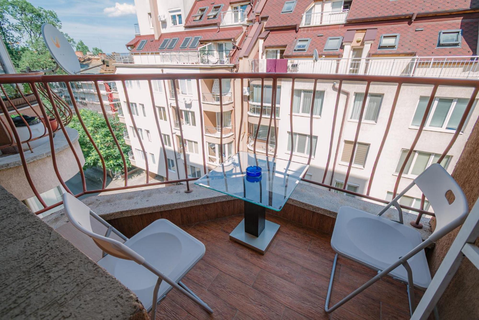 Top Center Spacious Apartment With Ac And Free Underground Parking Sofia Buitenkant foto